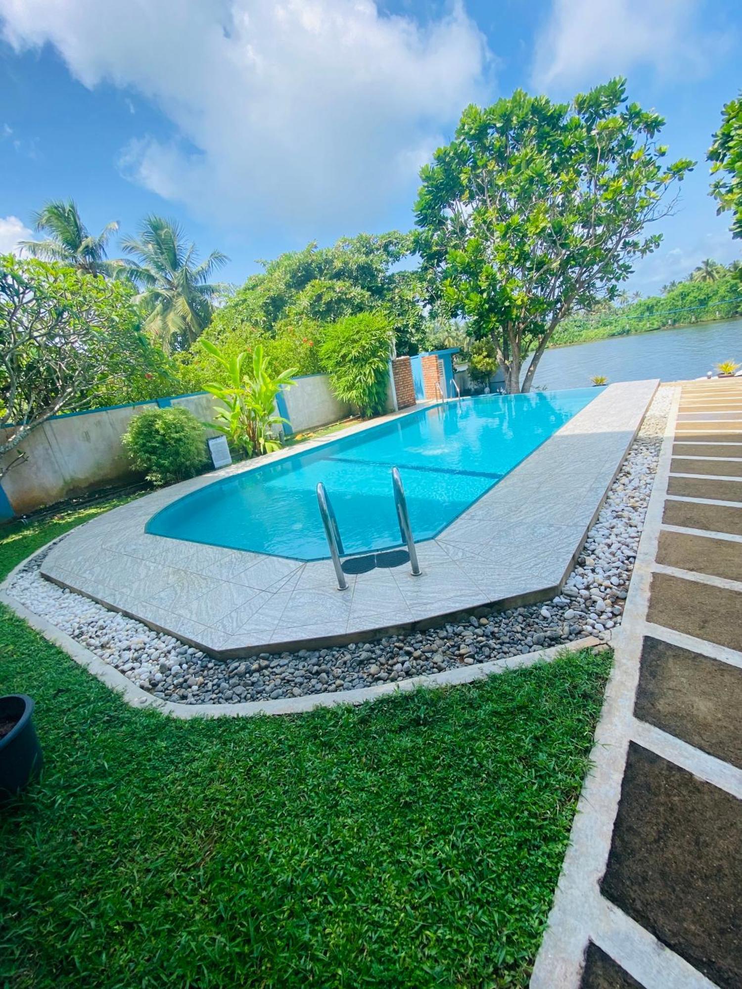 Villa Riverside Aluthgama Eksteriør bilde